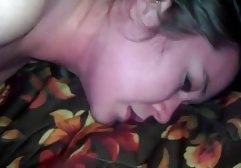 از بهترین بازی سکسی جهان blowjob بالغ ژاپنی در ماشین